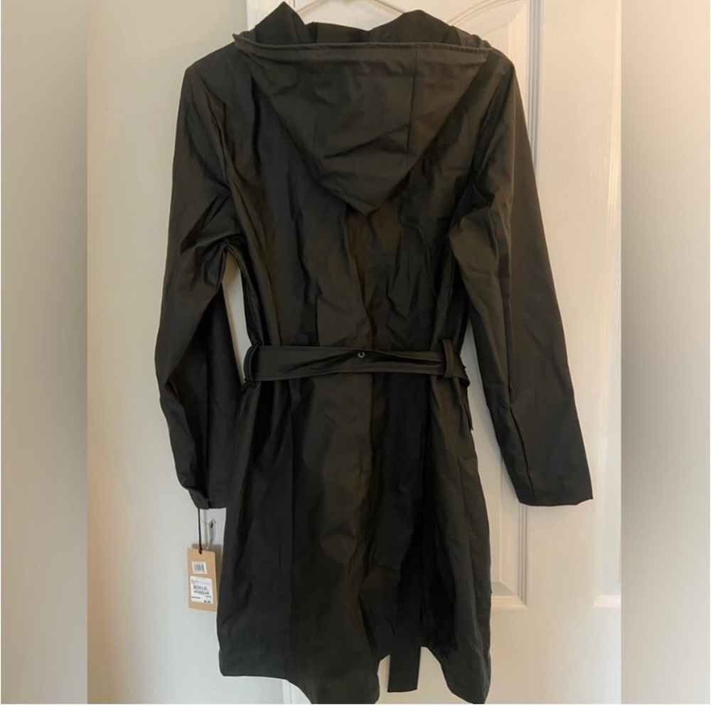 Halogen Size Small Raincoat - Picture 10 of 12